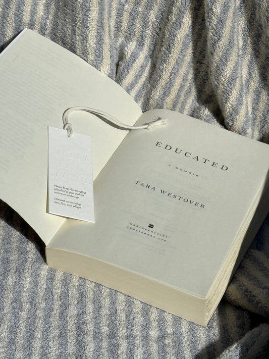 Pages de Plage - August Poolside read