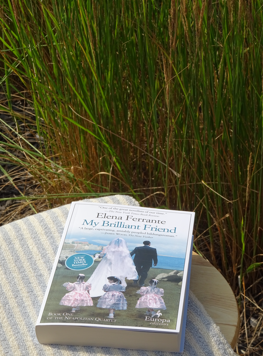 Pages de Plage - July Poolside Read